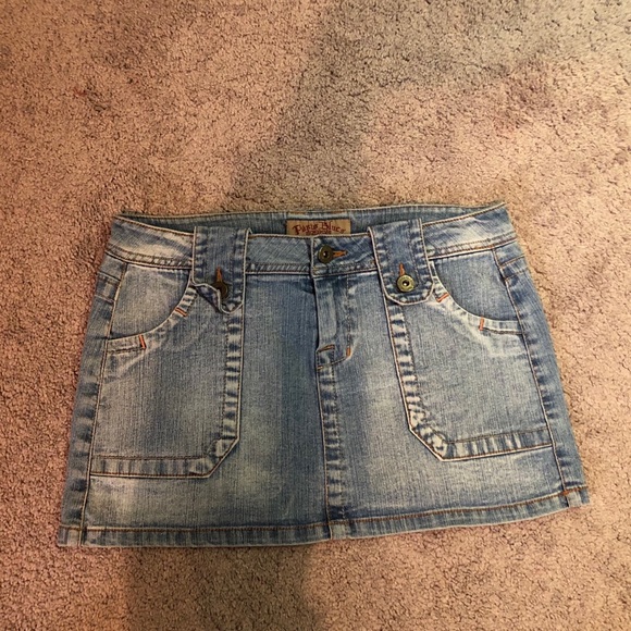 stretchy jean material